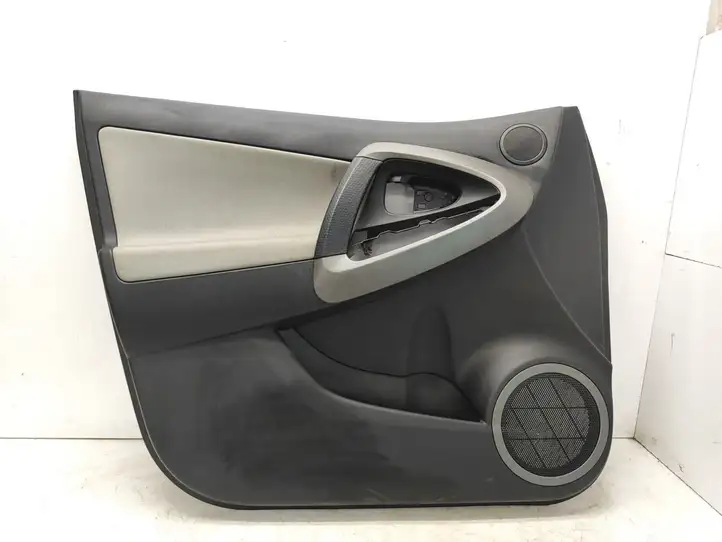 Toyota RAV 4 (XA30) (2006 - 2016)  67778X1B04 Обшивка передней двери