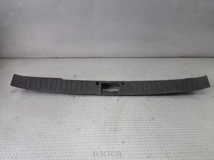 Ford Focus (2005 - 2008) 4M51N40320A Отделка порога багажника — фото 1