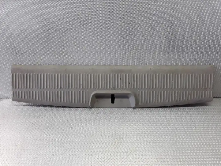 Chrysler Voyager (1996 - 2001) 0SR62WL5AC Отделка порога багажника — фото 1