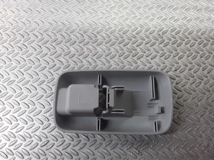 Honda CR-V (2006 - 2009) Держатель крепления сетки (в потолке) — фото 2