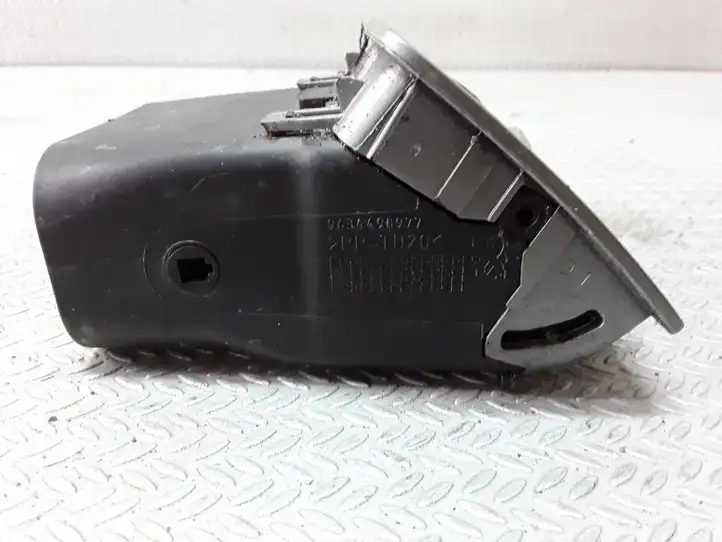 Peugeot 307 CC (2001 - 2005) 9634498977 Боковой воздушный дефлектор — фото 2