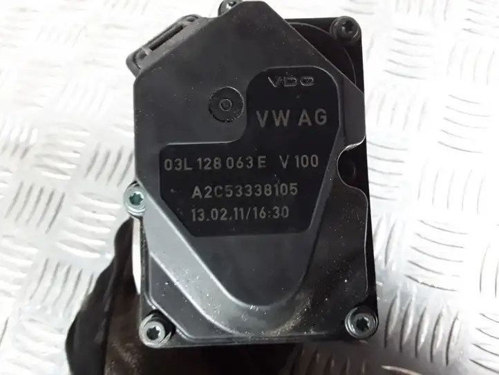 Audi Q5 SQ5 (2008 - 2012) 03L128063E Дроссельная заслонка — фото 2