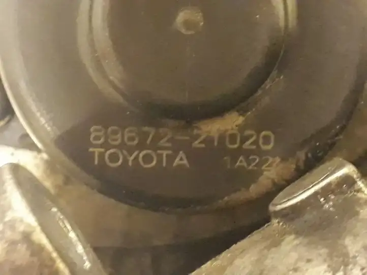 Toyota Avensis T220 (2000 - 2003) 8967221020 Дроссельная заслонка — фото 2