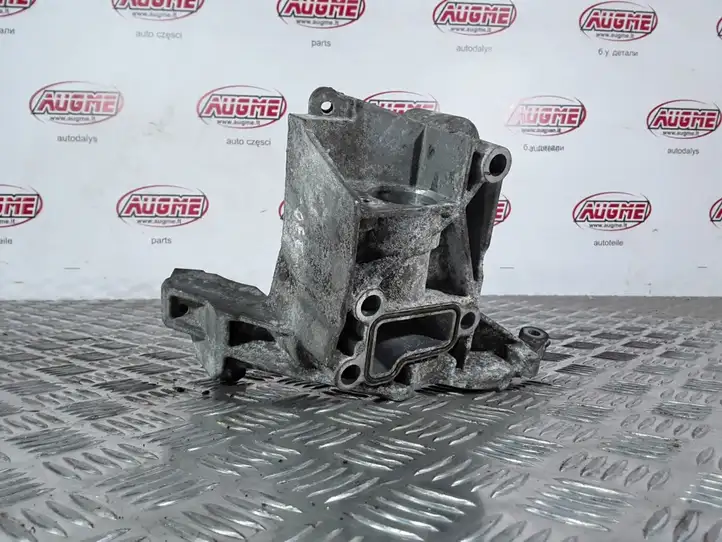 Audi A4 S4 B8 8K (2007 - 2011) 059145169AE Кронштейн топливного насоса — фото 1