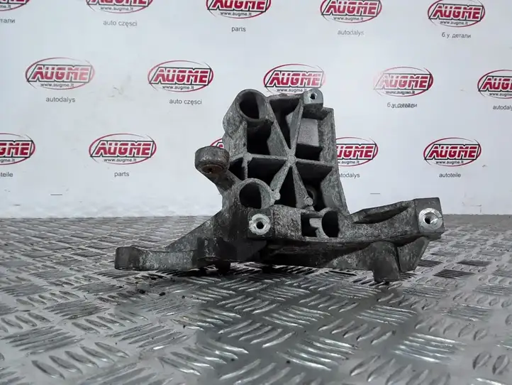 Audi A4 S4 B8 8K (2007 - 2011) 059145169AE Кронштейн топливного насоса — фото 2