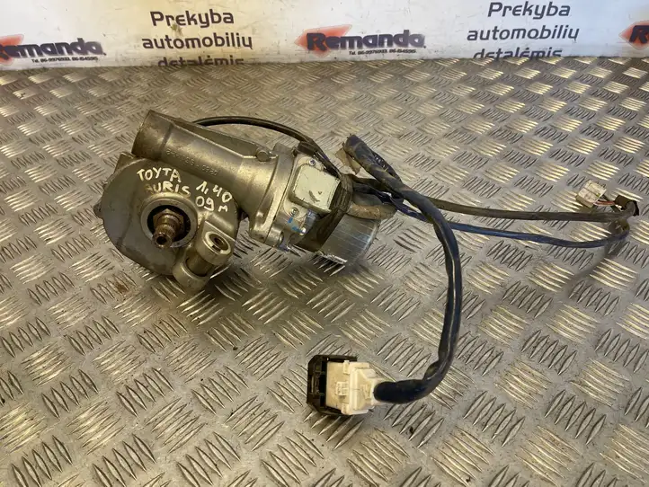 Toyota Auris 150 (2006 - 2012) 6900001818 Насос гидроусилителя руля — фото 2