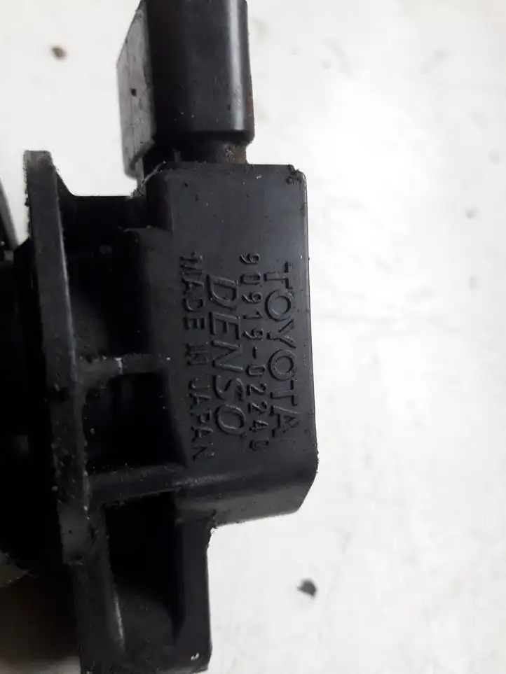 Toyota Prius (XW20) (2003 - 2009) 9091902240 Катушка зажигания — фото 3