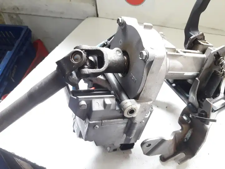 Nissan Qashqai (2006 - 2010) 07920249 Насос гидроусилителя руля — фото 1