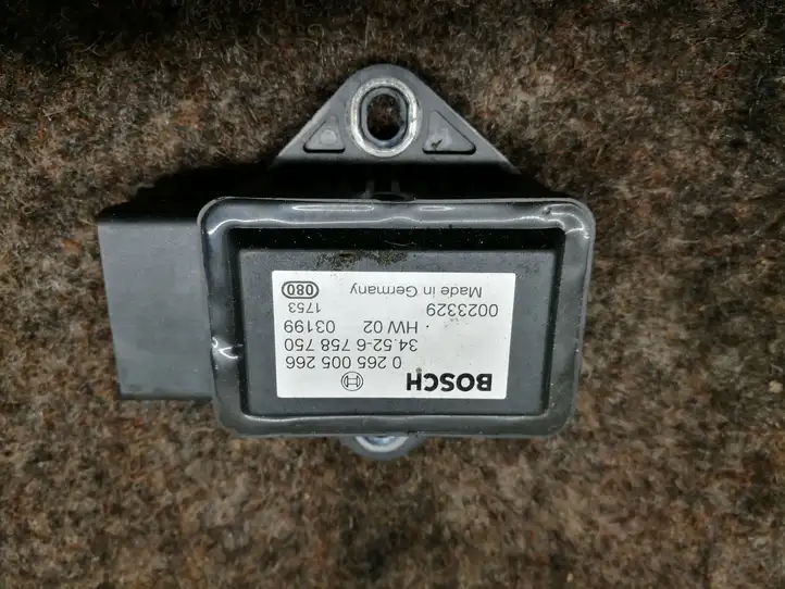 BMW 5 E60 E61 (2004 - 2010) 6758750 Датчик ускорения — фото 1