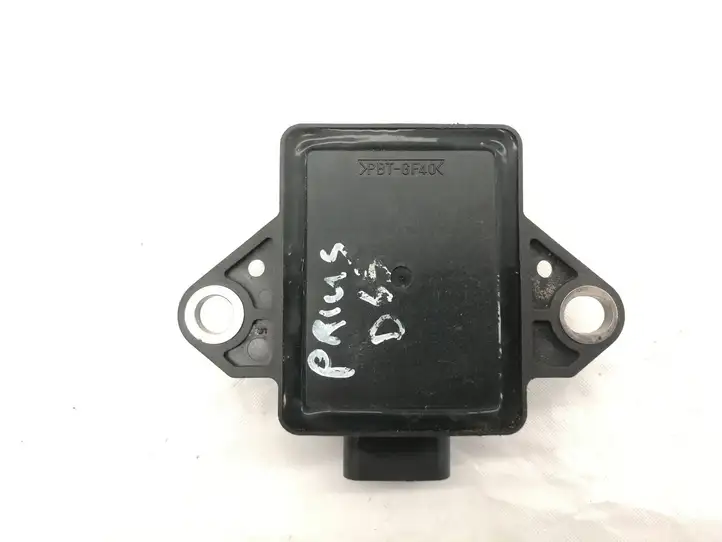 Toyota Prius (NHW20) (2003 - 2009) 8918348010 Датчик ускорения — фото 2