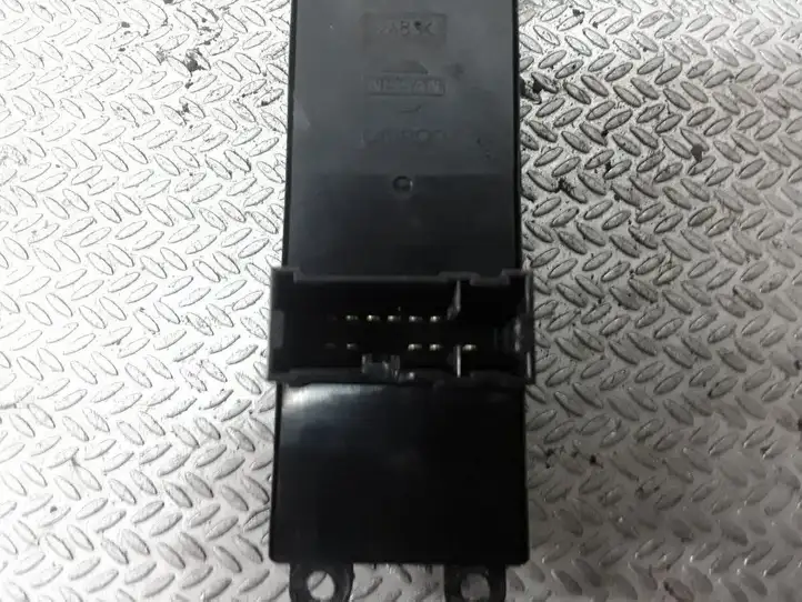 Nissan Primera (2001 - 2008) 25401AV640 Блок кнопок стеклоподъемников — фото 2