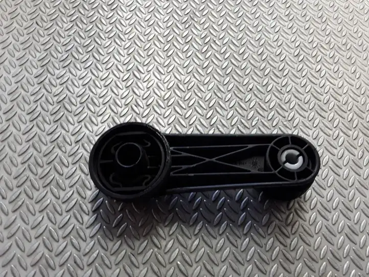 Skoda Octavia Mk2 (1Z) (2004 - 2013)  1H0837581D Ручка для открытия окна