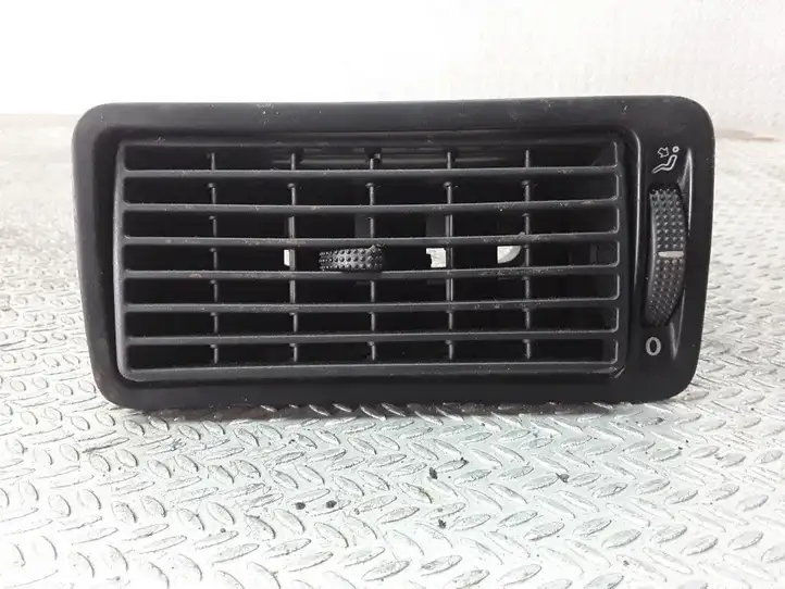 Volkswagen Golf IV (1998 - 2005) 1J2819703C Боковой воздушный дефлектор — фото 1