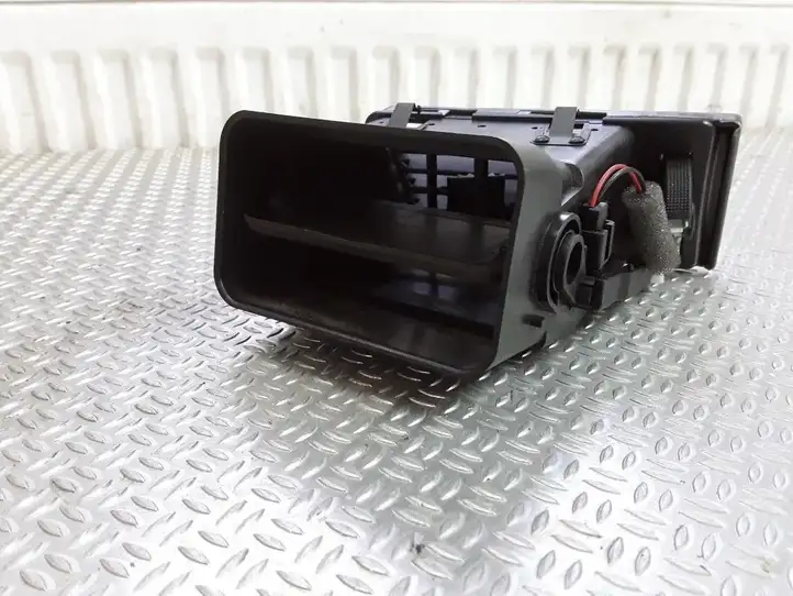 Audi A6 Allroad C5 (2000 - 2006) 4B1820901 Боковой воздушный дефлектор — фото 2