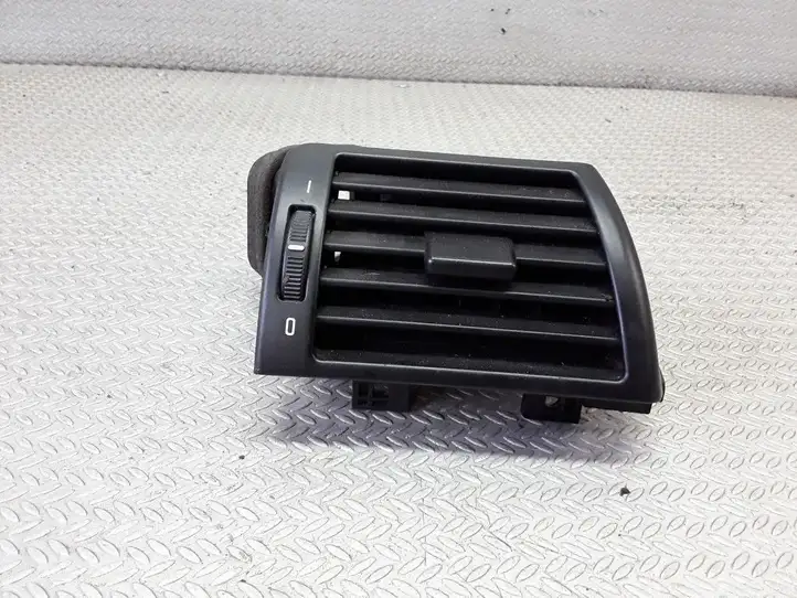 BMW 3 E46 (1998 - 2005) 64228361898 Боковой воздушный дефлектор — фото 1