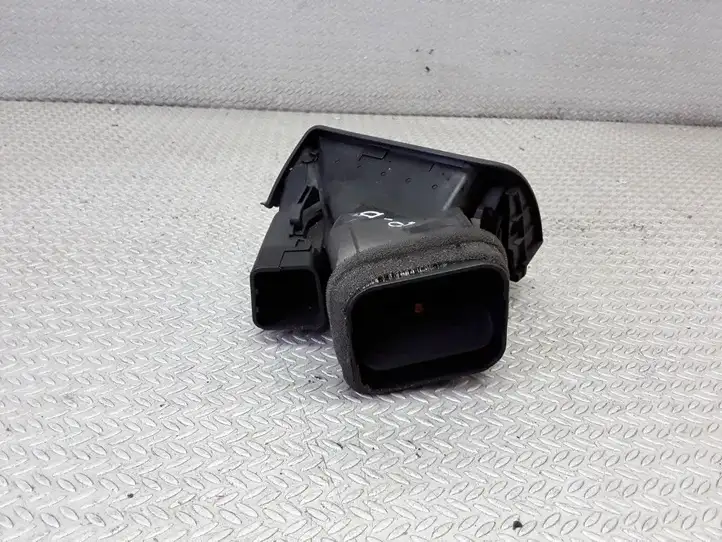 BMW 3 E46 (1998 - 2005) 64228361898 Боковой воздушный дефлектор — фото 3