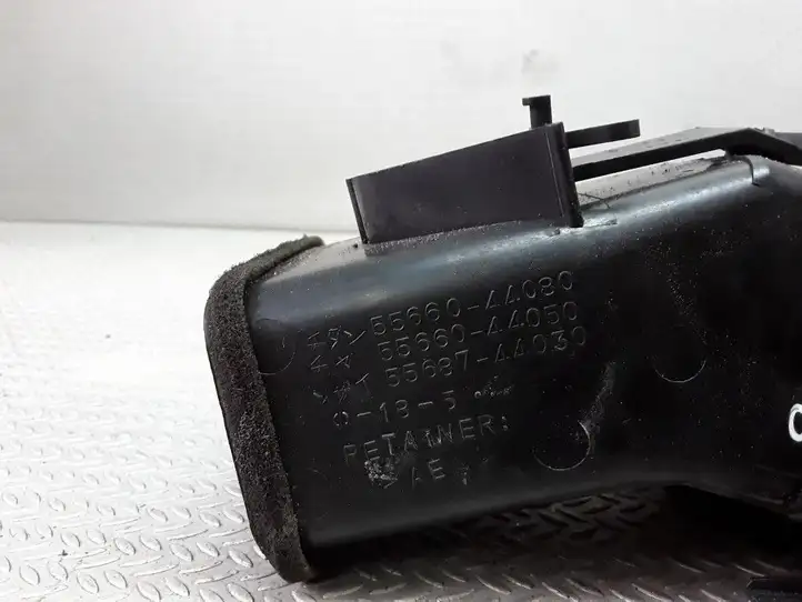 Toyota Avensis Verso (2001 - 2004) 5566044080 Боковой воздушный дефлектор — фото 2