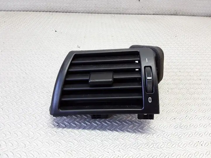 BMW 3 E46 (1998 - 2005) 64228361897 Боковой воздушный дефлектор — фото 1