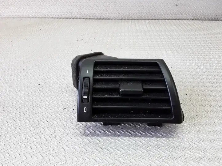 BMW 3 E46 (1998 - 2005) 64228361898 Боковой воздушный дефлектор — фото 1
