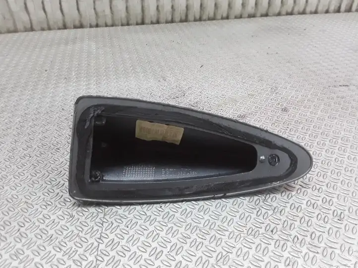 BMW 5 E60 E61 (2004 - 2010) D9207401 Крышка GPS-антенны — фото 2