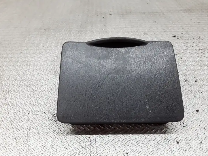 Toyota Corolla E120 E130 (2000 - 2004) 5544102080 Вещевой ящик — фото 1