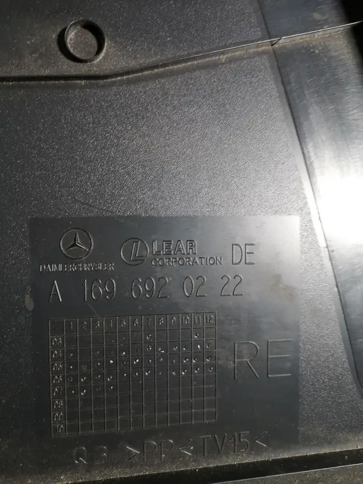 Mercedes-Benz A W169 (2004 - 2012) A1696920222 Нижняя обшивка стойки B — фото 3