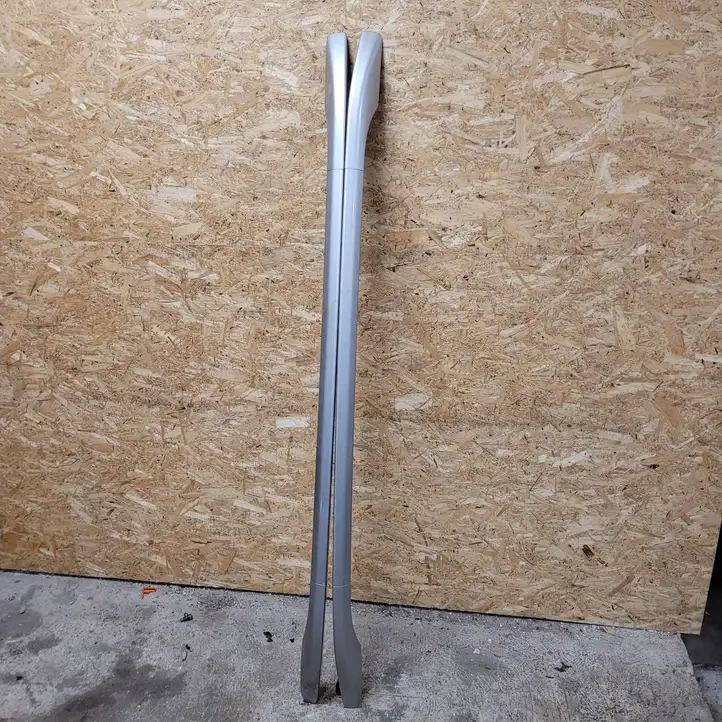 Toyota Avensis T250 (2006 - 2009) Рейлинги крыши — фото 1