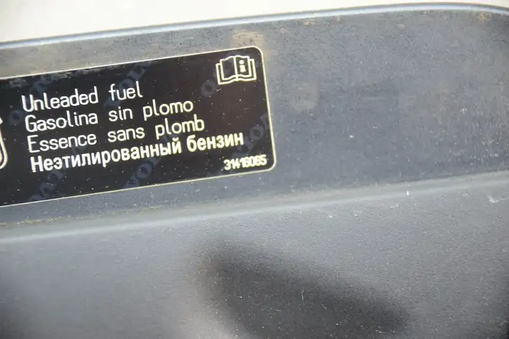 Volvo XC90 (2014 - 2019) 31416065 Отделка лючка топливного бака — фото 5
