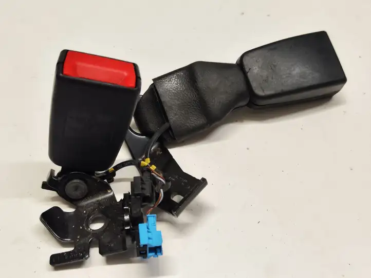 Mercedes-Benz GLC X253/C253 (2015 - ) A2058600469 Задний средний замок ремня — фото 4