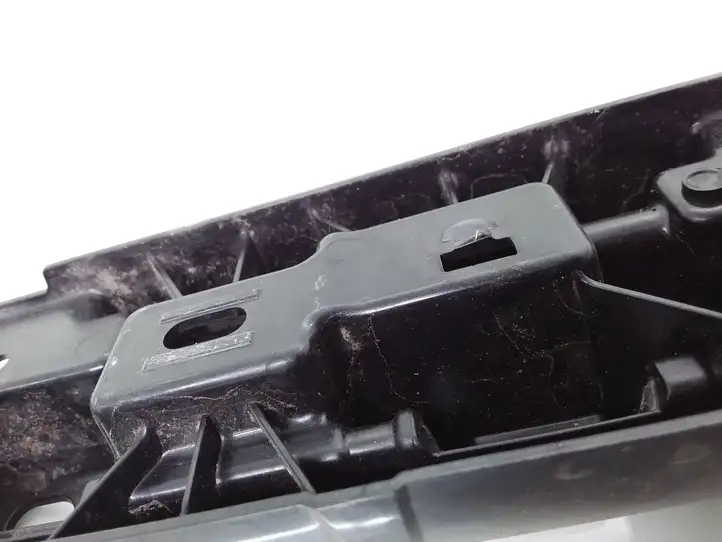 BMW 5 G30 G31 (2016 - ) 7387343 Усилитель порога — фото 4