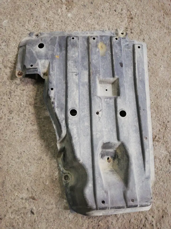 Toyota Corolla Verso AR10 (2004 - 2009) 583980F010 Защита днища — фото 3