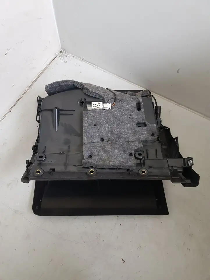Audi A5 8T 8F (2007 - 2011) 8K1857035 Вещевой ящик — фото 3