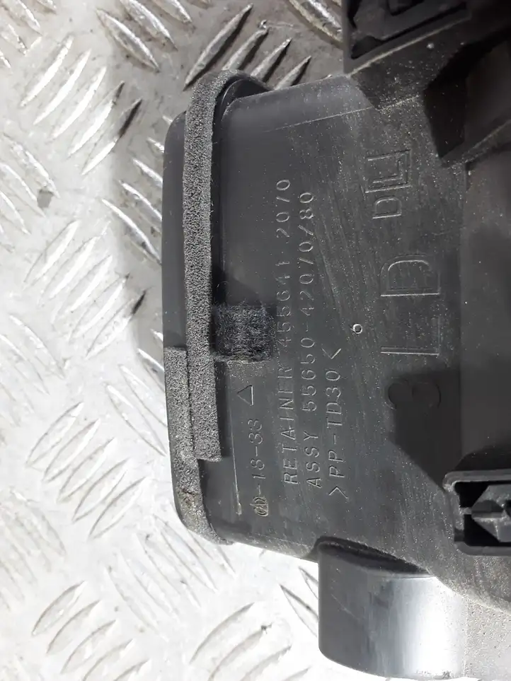 Toyota RAV 4 (XA50) (2018 - ) 4556412070 Боковой воздушный дефлектор — фото 2