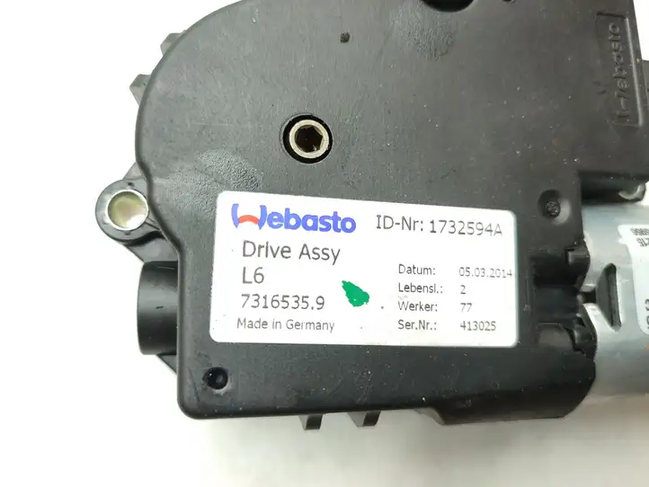 BMW 5 F10 F11 (2009 - 2016) 7316535 Мотор привода люка — фото 6