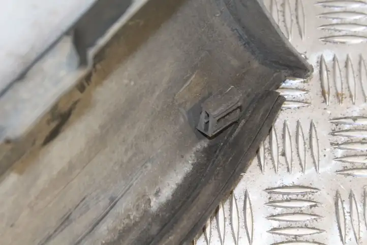 Skoda Yeti (2009 - 2012)  5L0853855A Порог