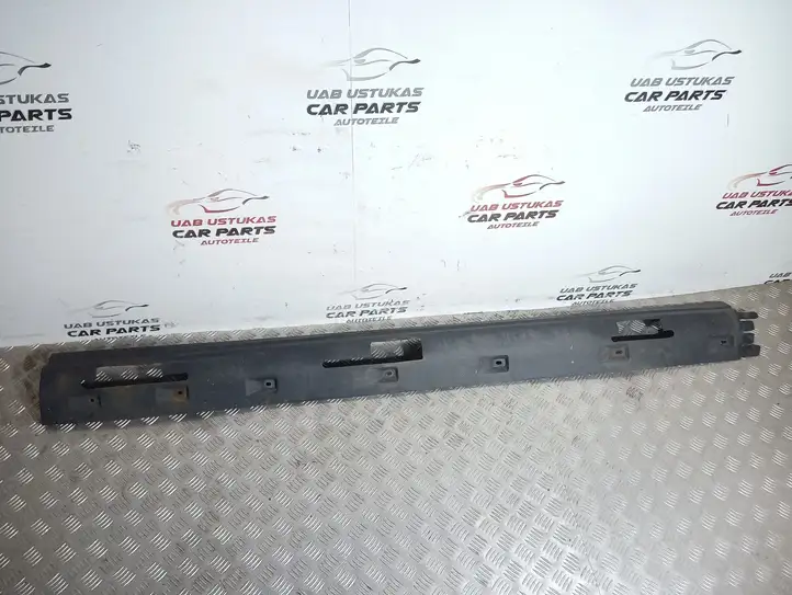 Land Rover Discovery (2004 - 2009)  DDJ000242 Порог