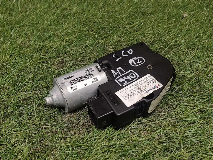 Volvo S60 (2010 - 2013)  39817354 Двигатель привода люка-крыши