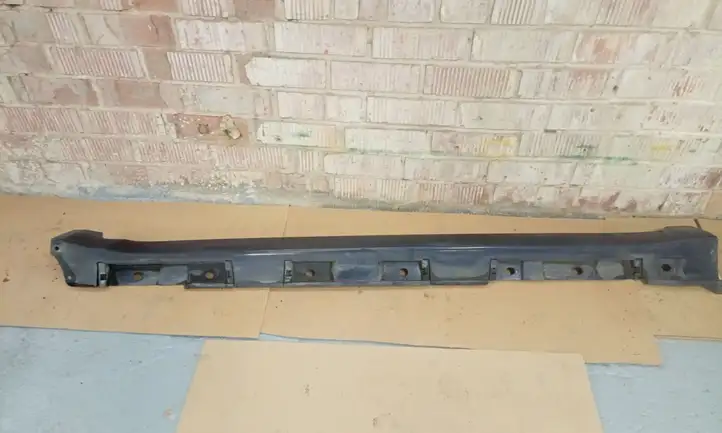 Toyota Avensis T270 (2012 - 2015)  7586005010 Порог