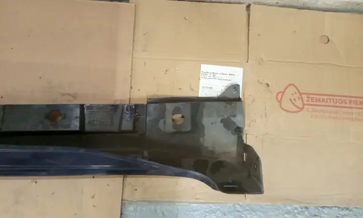 Toyota Avensis T270 (2012 - 2015)  7586005010 Порог