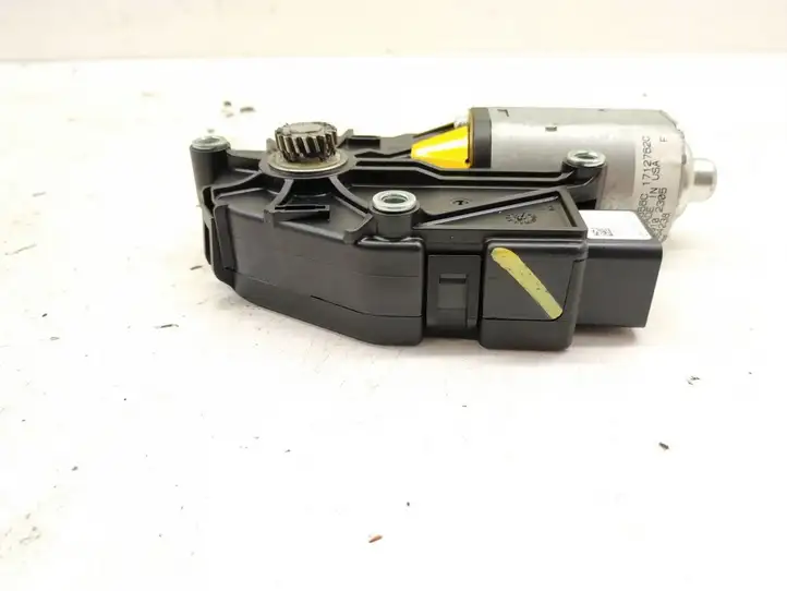 Mercedes-Benz R W251 (2005 - 2013)  1648201442 Двигатель привода люка-крыши