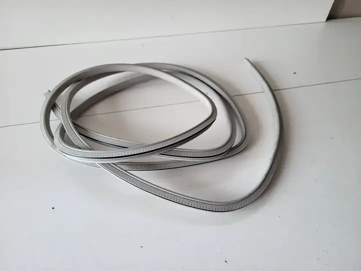 Nissan Qashqai (2013 - 2017)   Резиновый уплотнитель люка