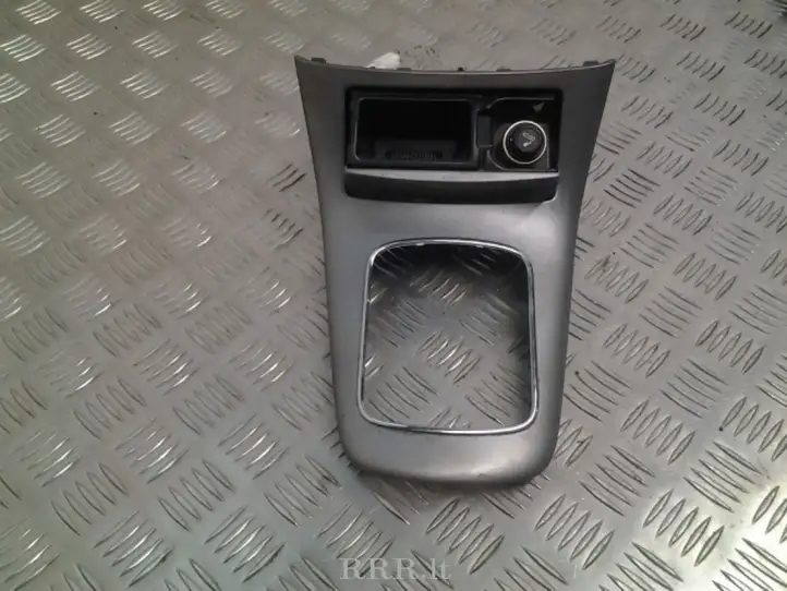 Toyota Avensis T250 (2006 - 2009) 8528 Передняя пепельница — фото 1