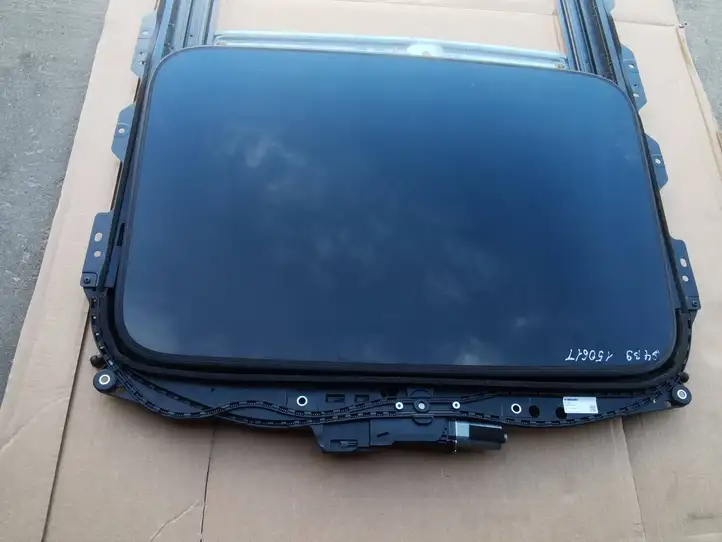 Audi A4 S4 B9 8W (2019 - ) 8W5877041B Комплект люка крыши — фото 1
