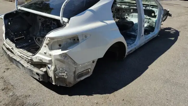 Toyota Camry VIII XV70 (2017 - 2020) Задняя часть кузова — фото 2