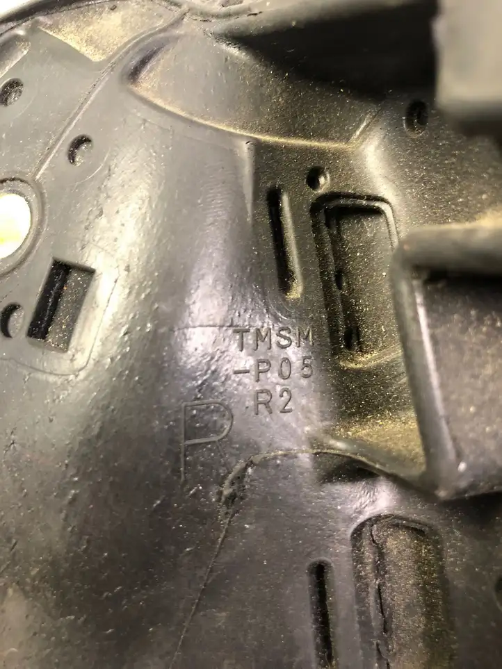 Tesla Model S (2016 - 2021) 111111 Другая часть кузова — фото 3