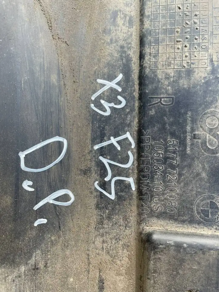 BMW X3 F25 (2010 - 2017)  51777210080 Порог