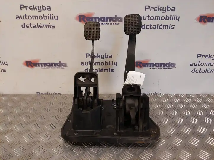 Iveco Daily 45-49.10 (2005 - 2016)   Педаль