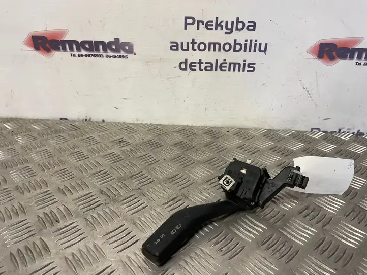 Audi A3/S3 8P (2003 - 2005) 1K0953513 Подрулевой переключатель — фото 2