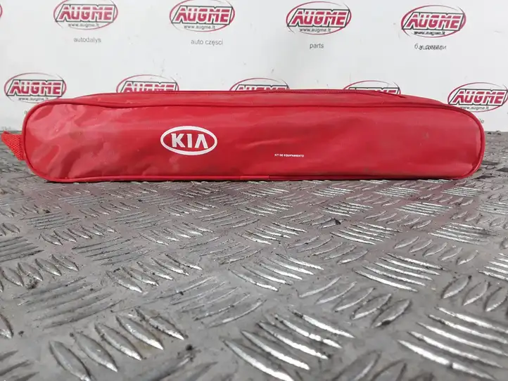 Kia Sportage (2016 - 2018) 27R043557 Аварийный знак — фото 1