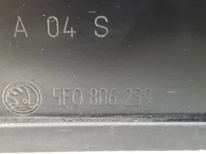 Volkswagen Golf VII (2013 - 2019) 5E0806239 Другая часть кузова — фото 6